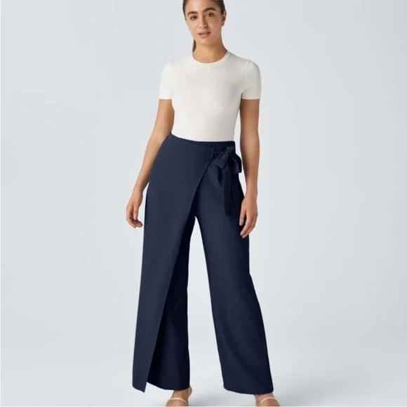 HALARA Elegant Navy Wide-Leg Pants - Picture 11 of 11